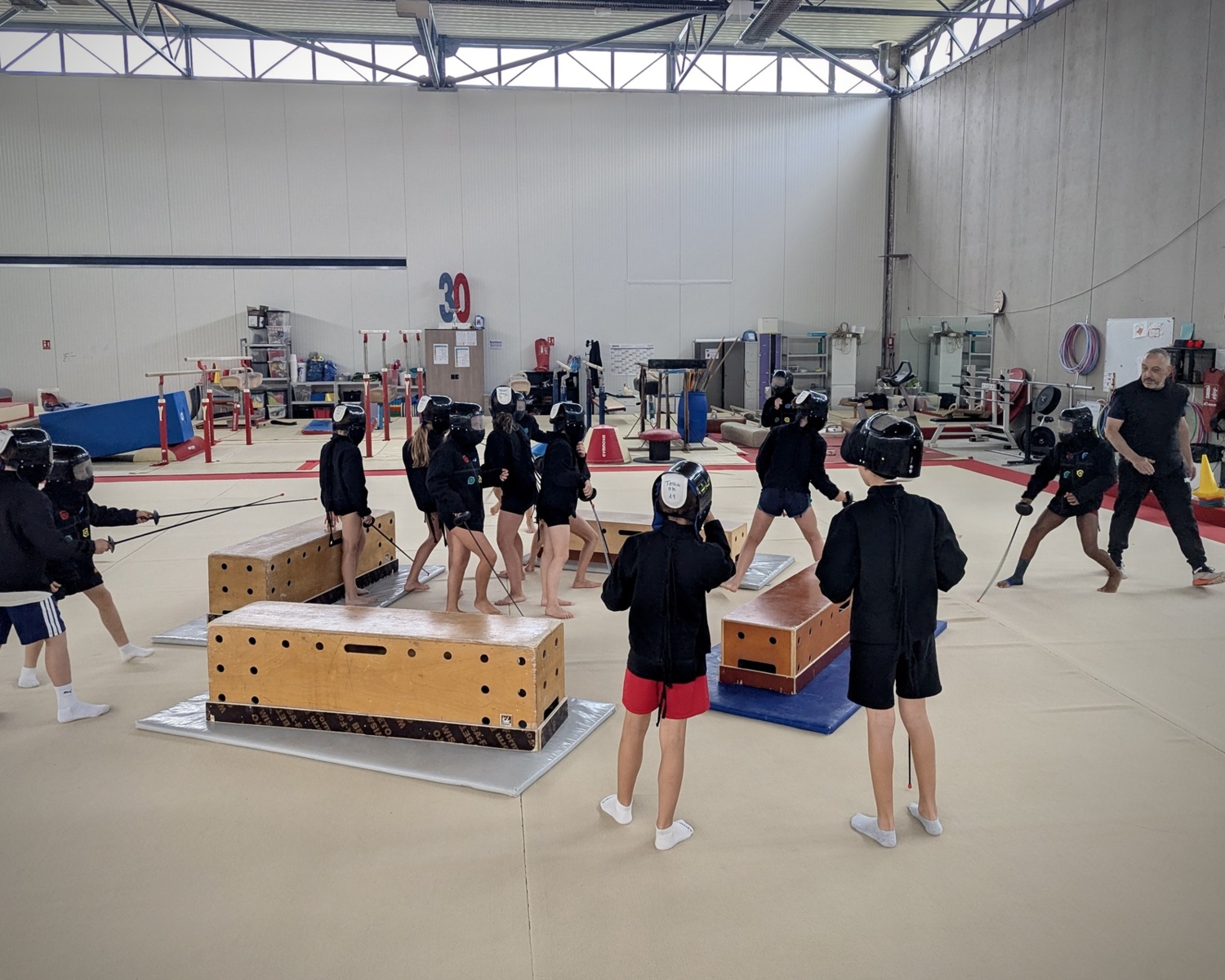 Atelier Escrime durant le stage de Gymdans de Francheville