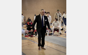 Guillaume Gillet en plein arbitrage lors de l'épreuve national M17 de Laon - 2025.