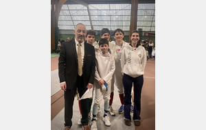 Guillaume Gillet (Arbitre), Timothée Maes, Arthur Chevalerias, Loucian Lancial, Ethan Broggini et Noémie Reocreux (Coach) - Livry - 2025