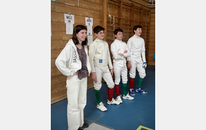 Noémie Réocreux, et les M15 : Loucian Lancial, Timothée Maës et Ethan Broggini.- Fête de l'épée EOL - 2025.