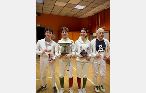 Mathieu Dufaur, Loucian Lancial, Noémie Reocreux et Pascal Ardilly - les vainqueurs du tournoi de Pâques 2025.