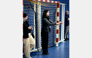 Noémie Reocreux en plein arbitrage. - Vénissieux 2025.
