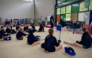 Atelier Escrime durant le stage de Gymdans de Francheville