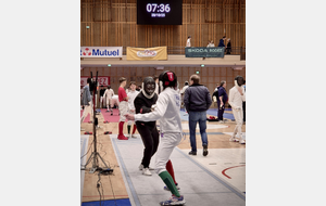 Théolan Vildrac à la leçon d'échauffement - Rodez 2025