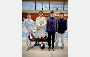 Anouk, Ethan et Arthur en M15 et Loucian et Raphaël (arbitres) - Décines - 2026