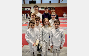 Ethan 1er en M15, Loucian et Raphaël arbitres pour l'occasion, Pierre Foucauld et Clément (M13) et Luc, Iréla et Louis les M9 au 1er Rang - Décines - 2026