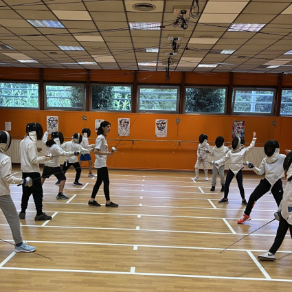 Cours des M11/M13 de 18h avec Noémie Reocreux.