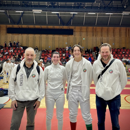 Guillaume Gillet, Néomie Reocreux, Théolan et Julien Vildrac durant l'épreuve M20 de dimanche.
