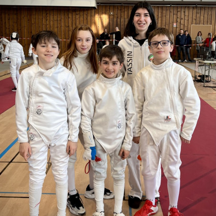 Equipe 2 - Tassin M13 (Antoine Gelin, Alice Pairard, Foucauld de Saint André et Clément Roux) et Noémie Reocreux en capitaine.