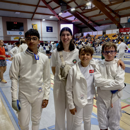 Les M13 au Challenge de France : Raphaël Chaverot, Pierre Wiatr, Clément Roux (M11) - Accompagné par leur coach Noémie Reocreux - Epinal 2025.
