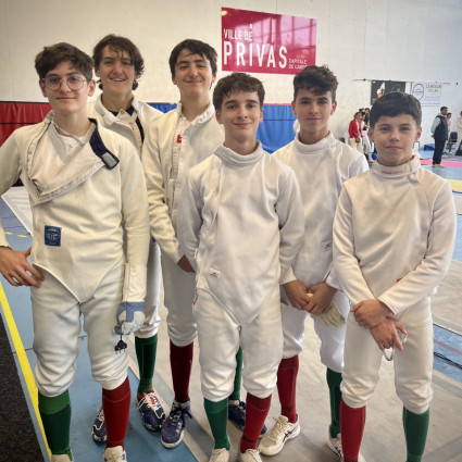 Le Groupe au complet : Loucain, Théolan, Ethan, Antoine, Timothée et Arthur - Privas 2025.