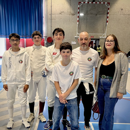 Raphaël, Loucian, Ethan, Arthur, Guillaume et Erin (Arbitre). Valence 2025.