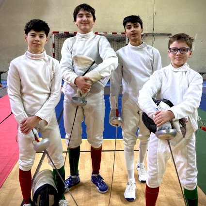 Les 2 équipes M15 : Arthur/Ethan et Raphaël/Clément - Duel en Duo - Bron 2026.