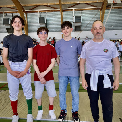 Théolan Vildrac, Antoine Marseille, Loucian Lancial et Guillaume Gillet (Coach) - Corbas - Chpt France M17 - 2026.